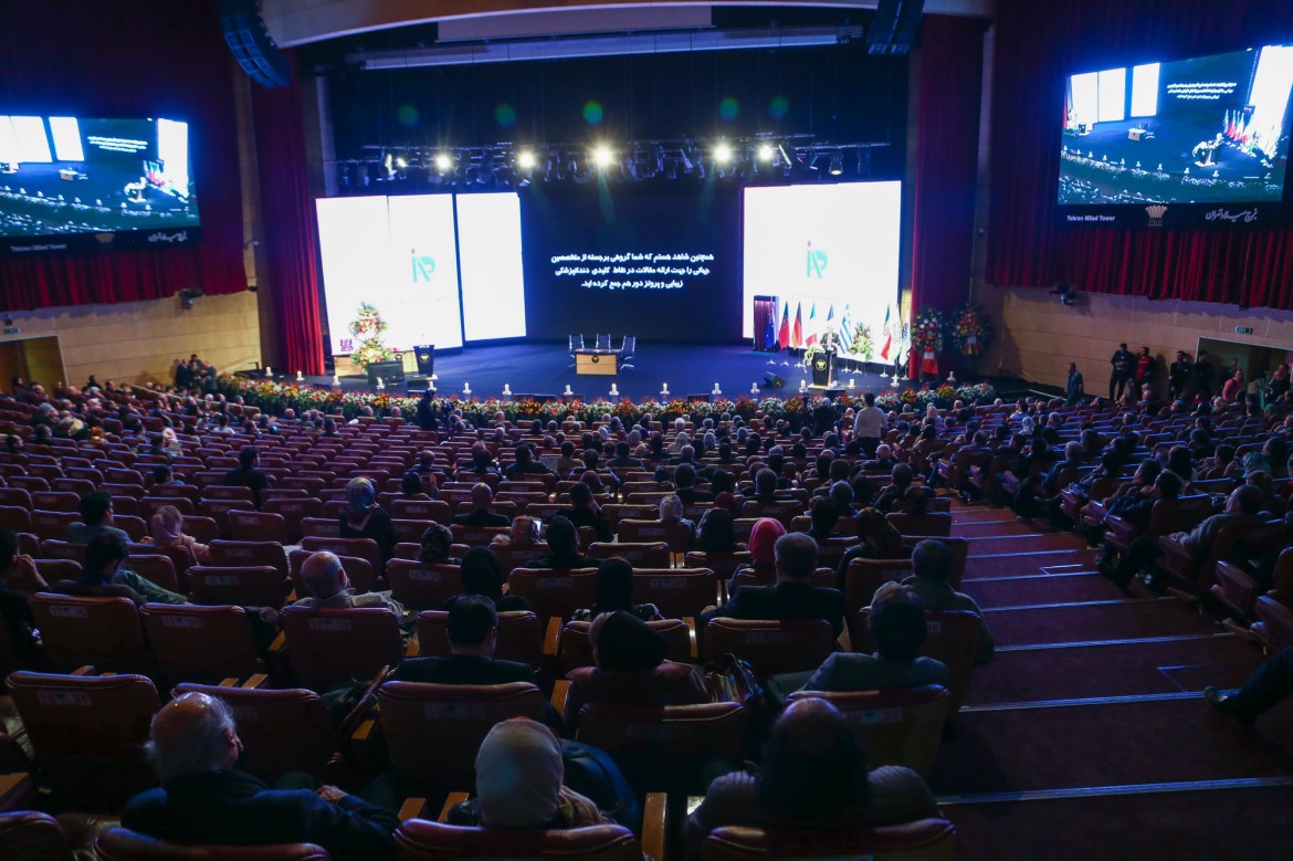 بزرگ‌ترین گردهمایی دندانپزشکی شمال شرق کشور بعد از ۹ سال در مشهد مقدس توسط صدای رسانه